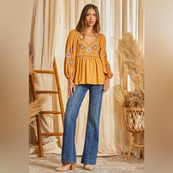 SAVANNA JANE BOHO EMBROIDERED SMOCKED BLOUSE ❤️NEW COLLECTION IN STORES❤️ - Picture 2 of 4